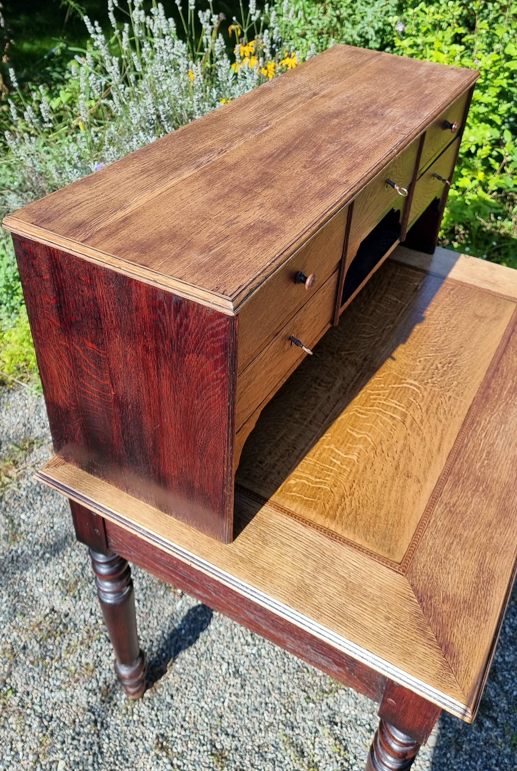 English style removable tiered desk