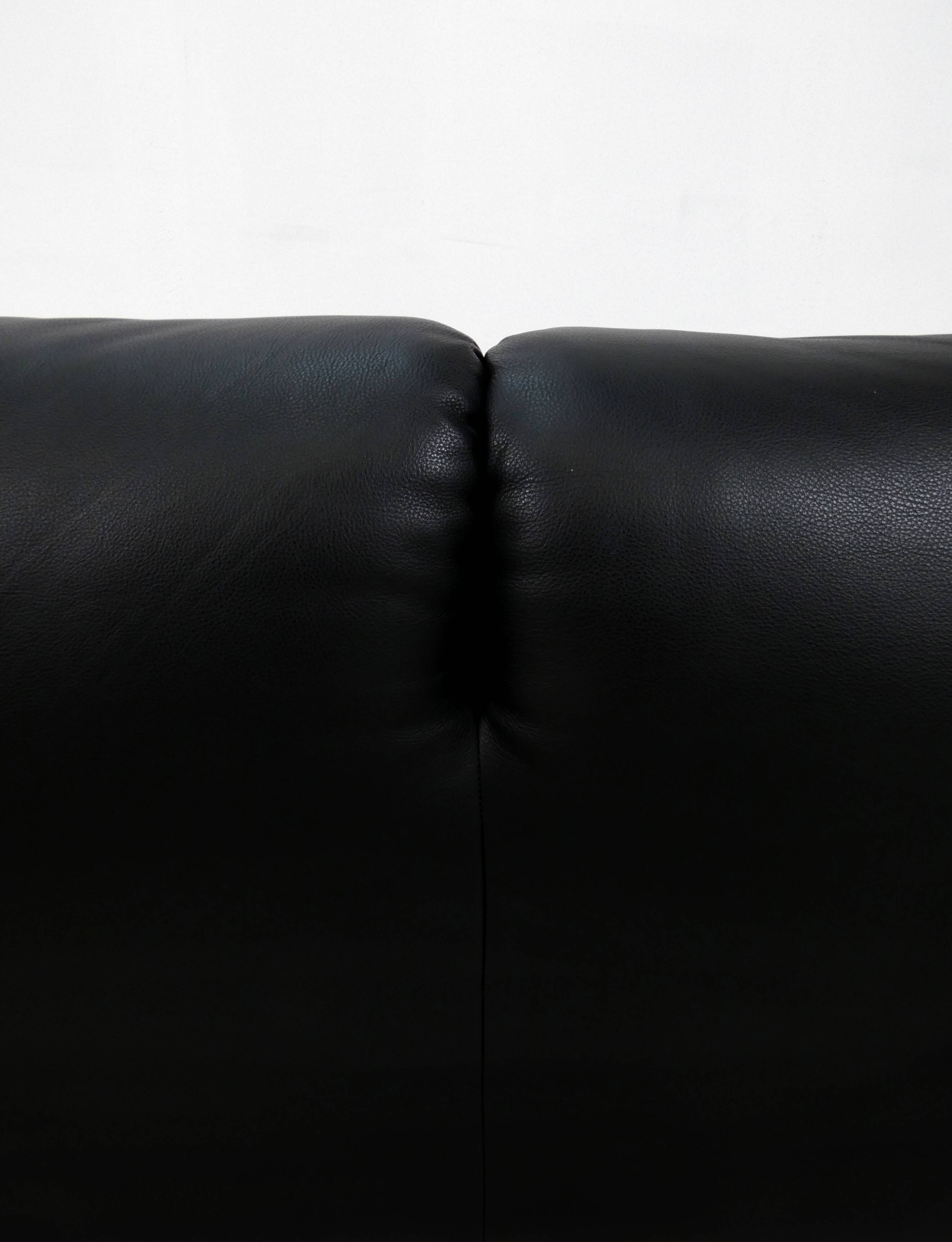 Cassina Maralunga 2,5 seater - black leather