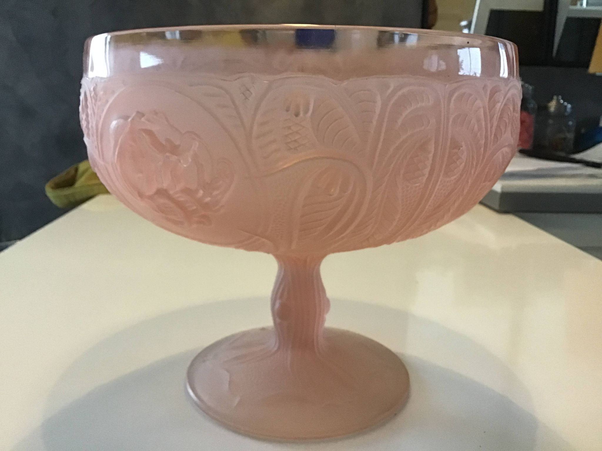 Art Deco pink glass paste fruit bowl/compote dish