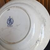 6 anciennes assiettes creuses dépareillées en Terre de Fer vertes et bleues