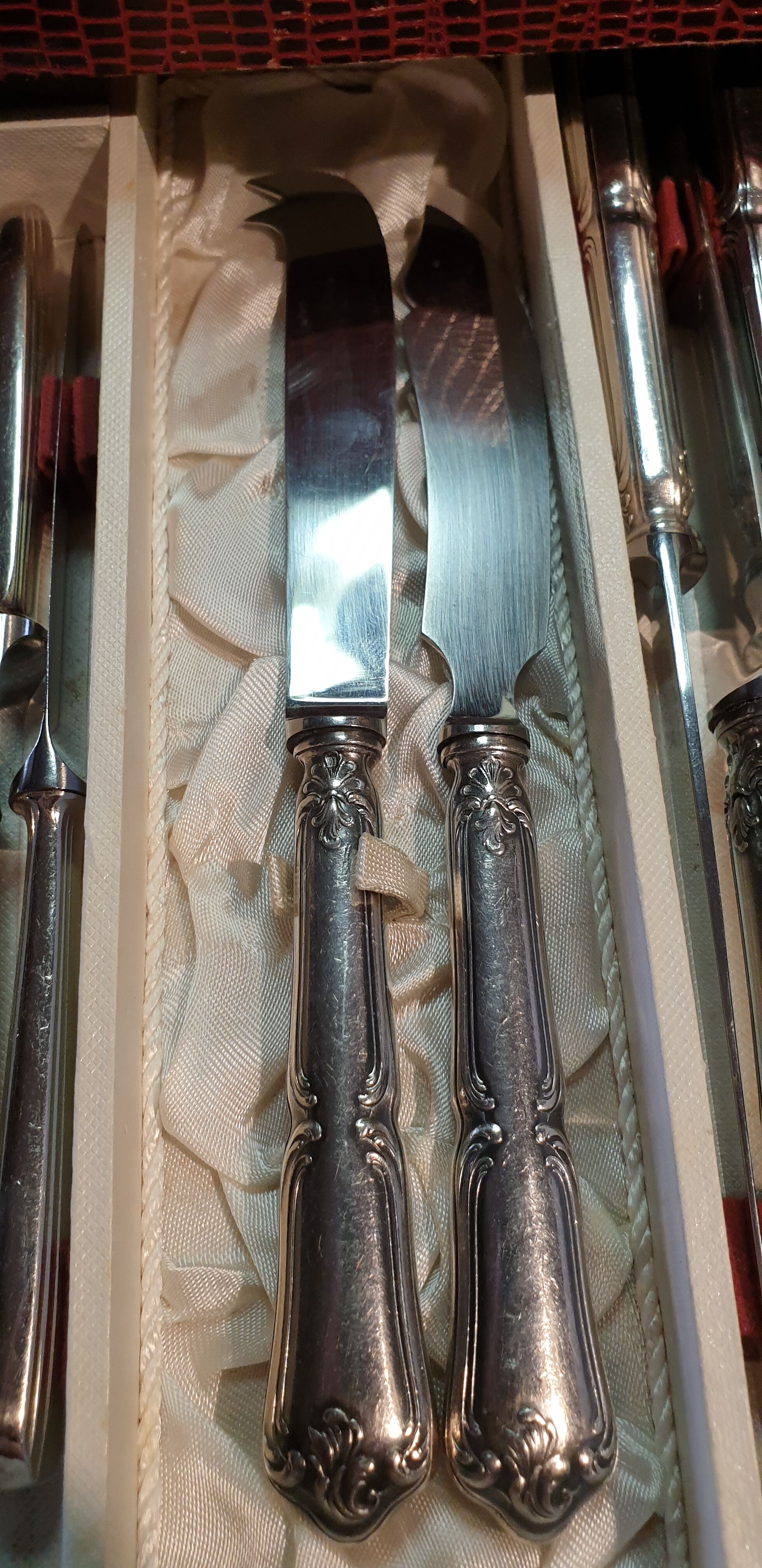 Housewife 64 pieces stainless steel and silver metal nogent