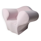 Pale pink chaise longue by Ron Arad for Moroso.