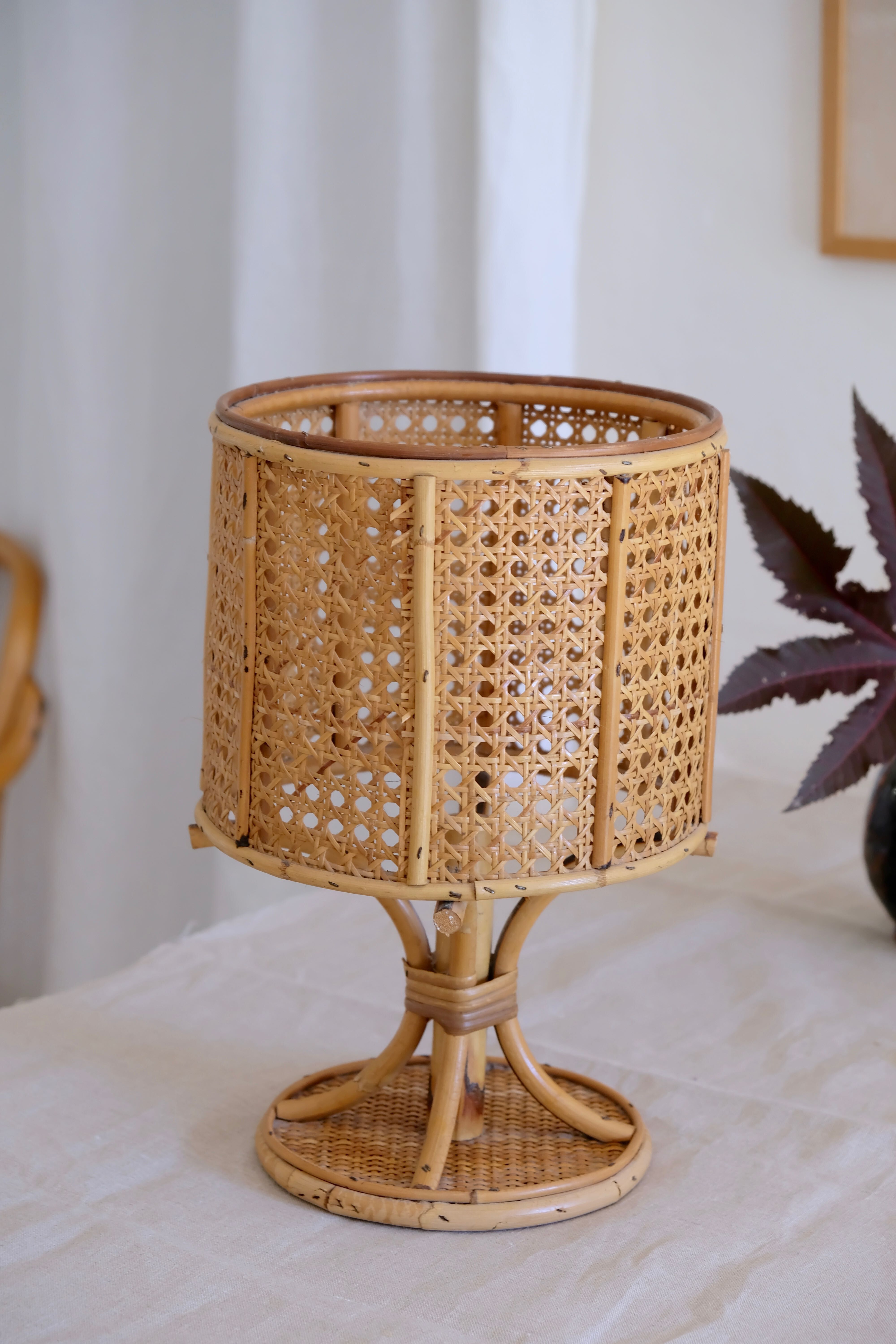 Rattan table lamp 50s piece signed