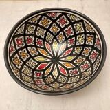 Geometric pattern salad bowl