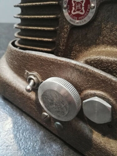 Old slide projector origin usa golde manumatic 1950