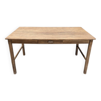 Farmhouse table