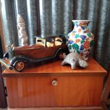 Jouet voiture en bois verni