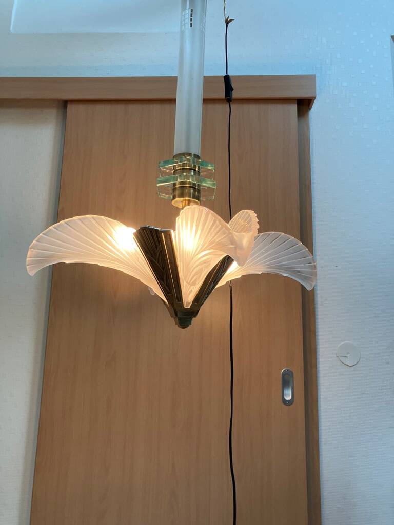 Bronze and molded glass chandelier, 1930s Art Deco style