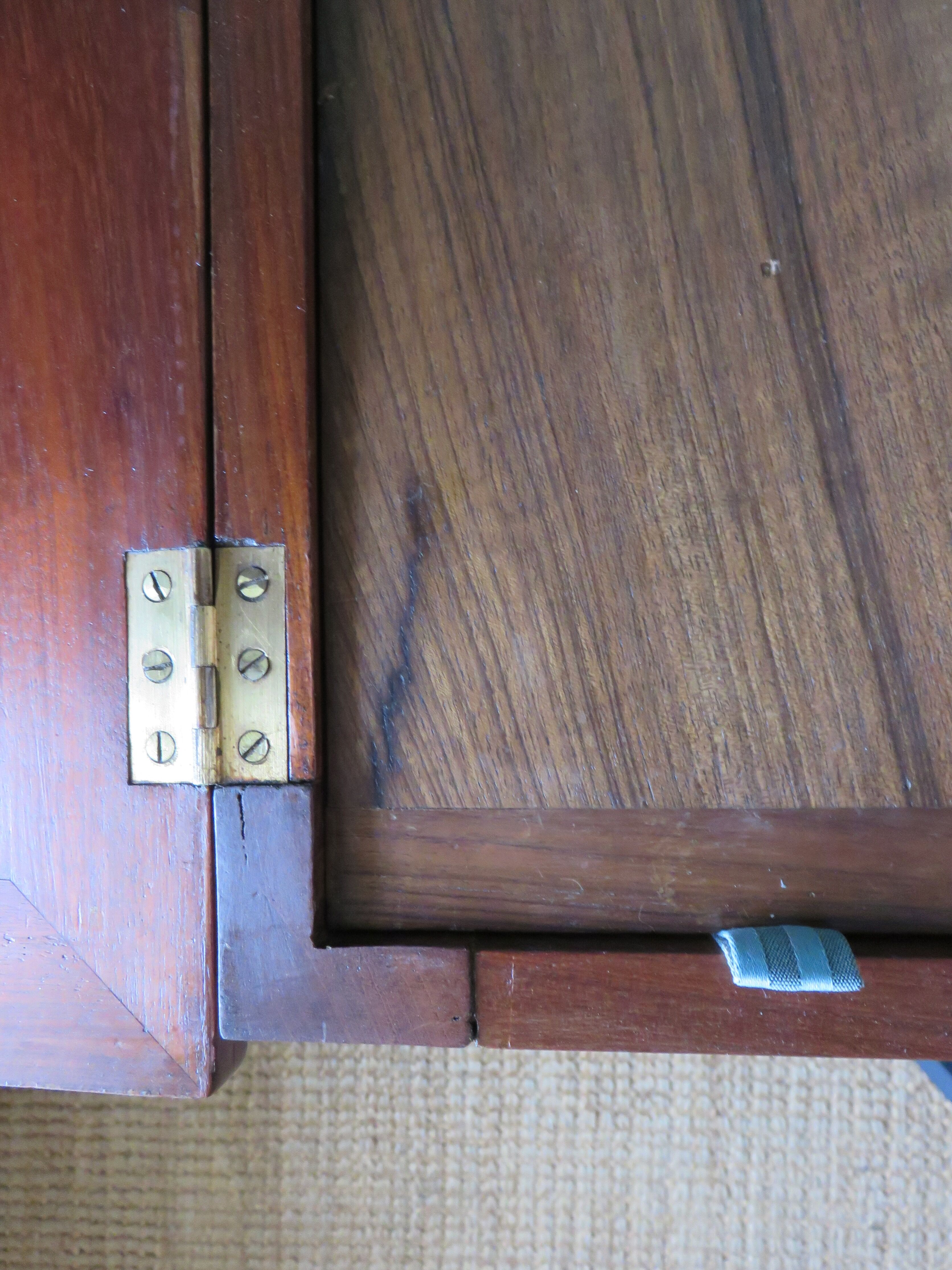 Antique dressing table, late 18th century, in solid cherry wood, France circa 1770