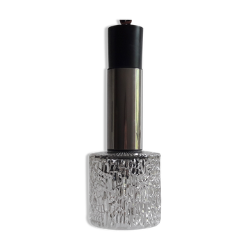 Suspension  chrome et verre