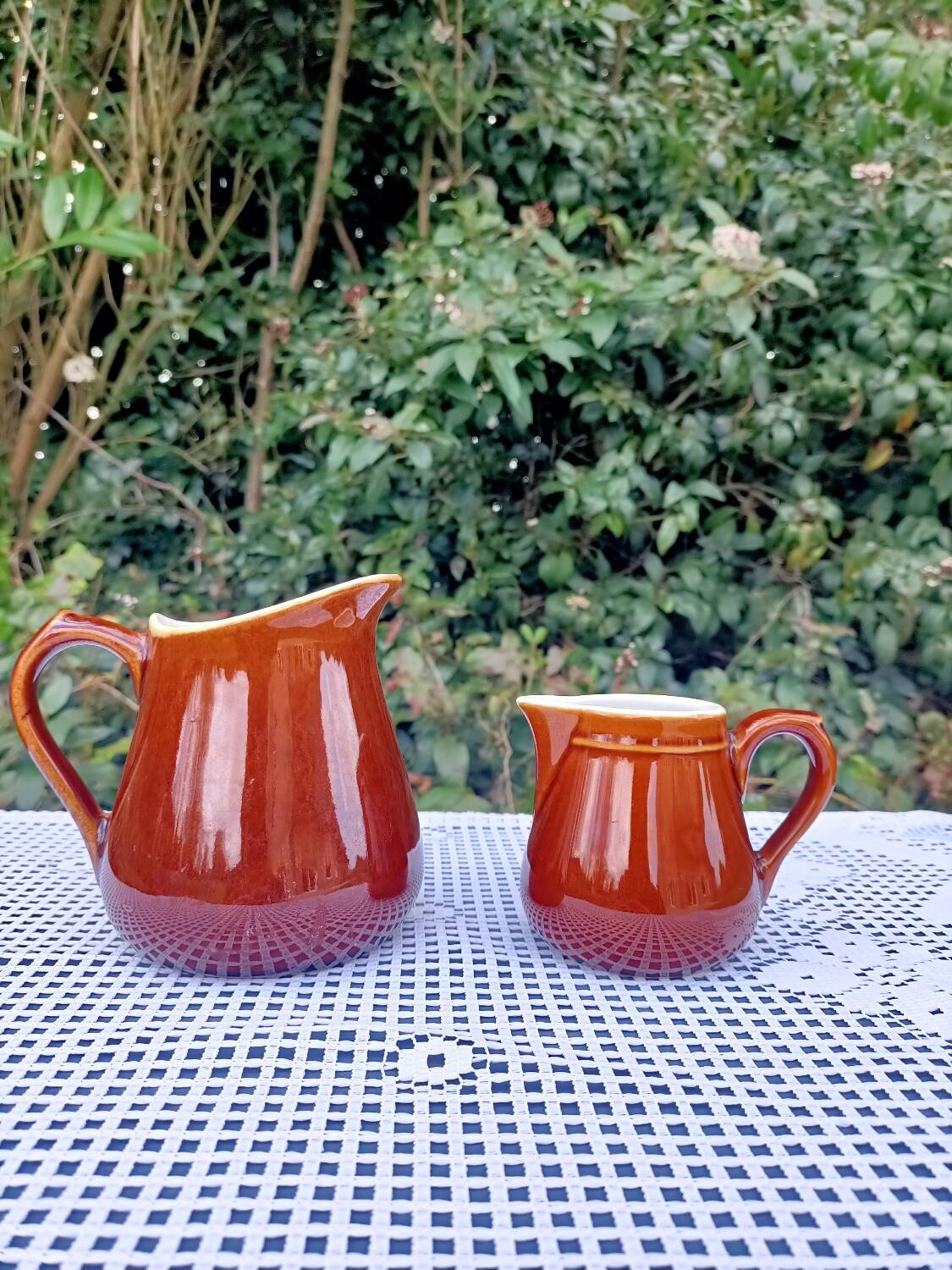 Retro ceramic milk jugs 💐