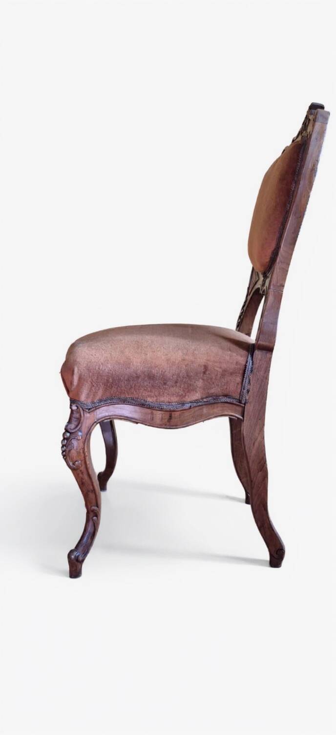 Ensemble de 4 chaises anciennes de style néo-rococo (19e siècle)