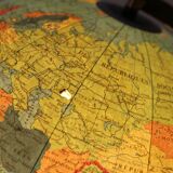 Globe terrestre lumineux taride verre 1969