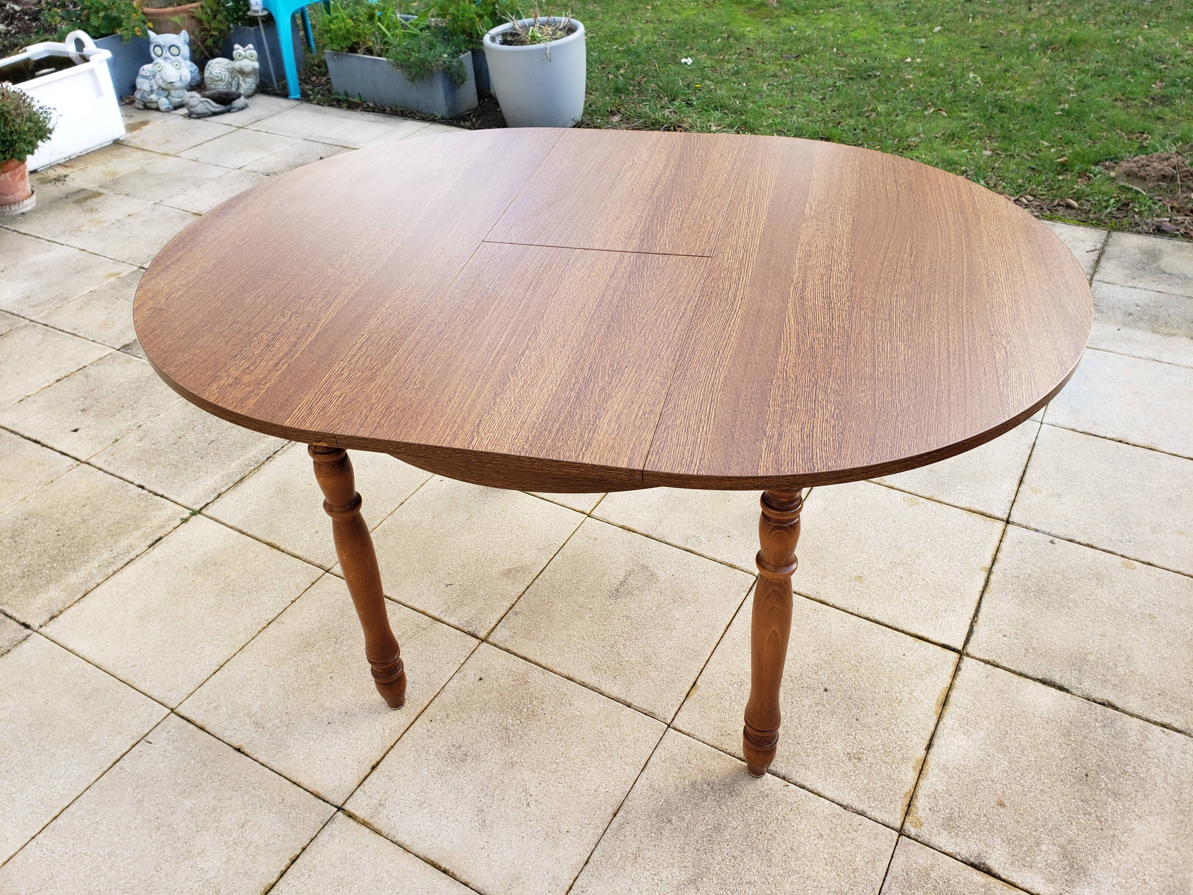 Table ronde extensible année 70