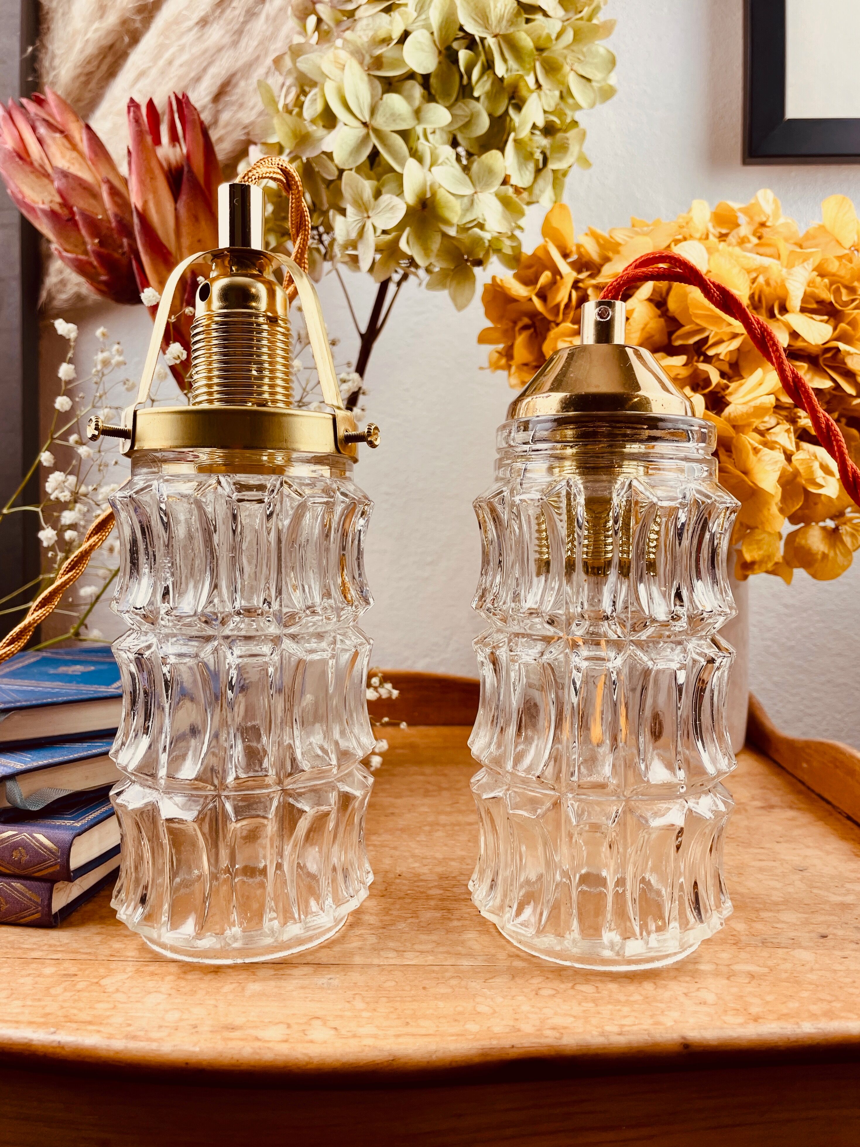 Walking lamp suspension tulip vintage pressed glass 70s