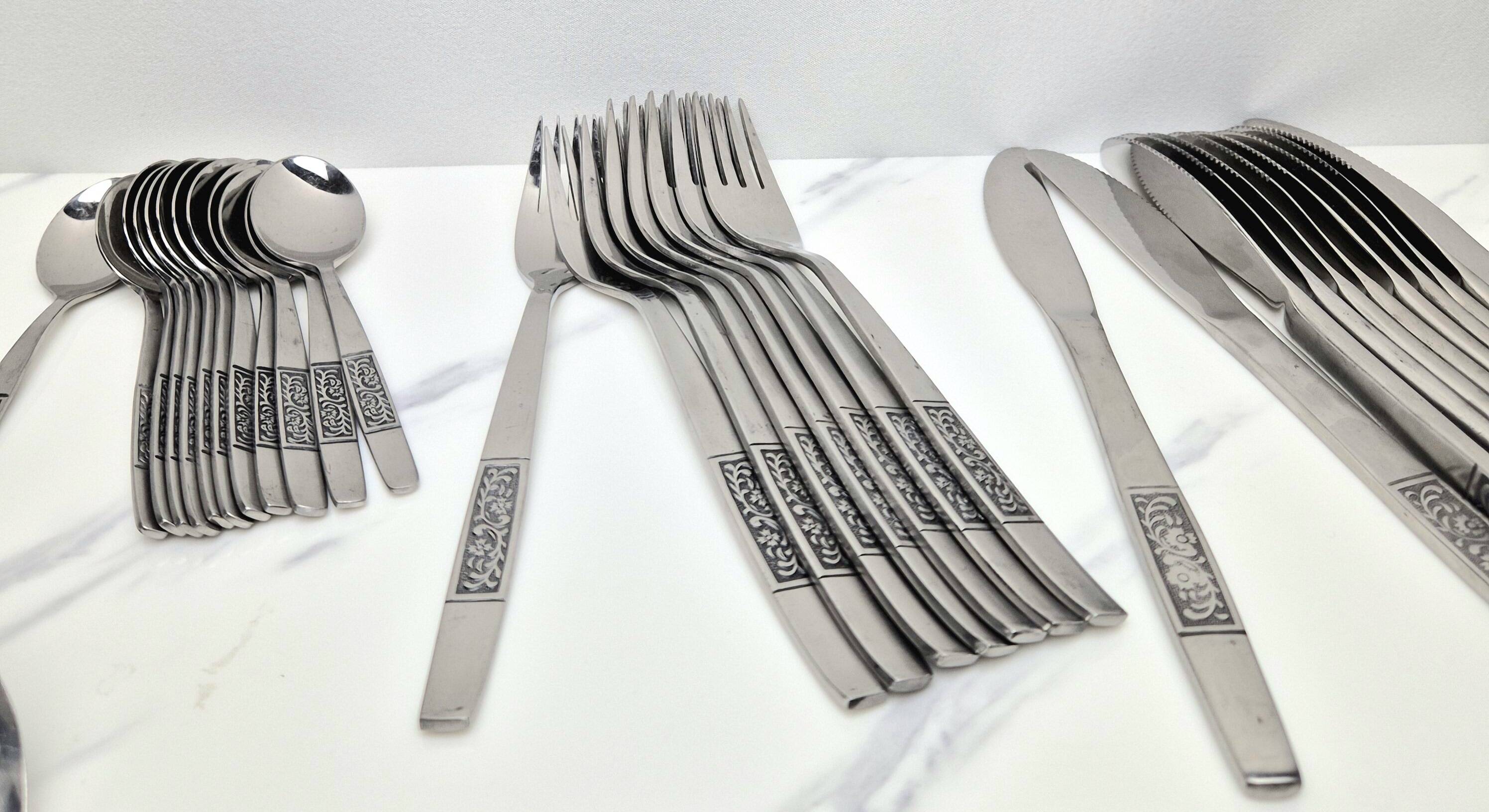Lot de 45 couverts Amefa Holland Damask Stainless