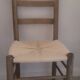 Chaise campagnarde assise en corde
