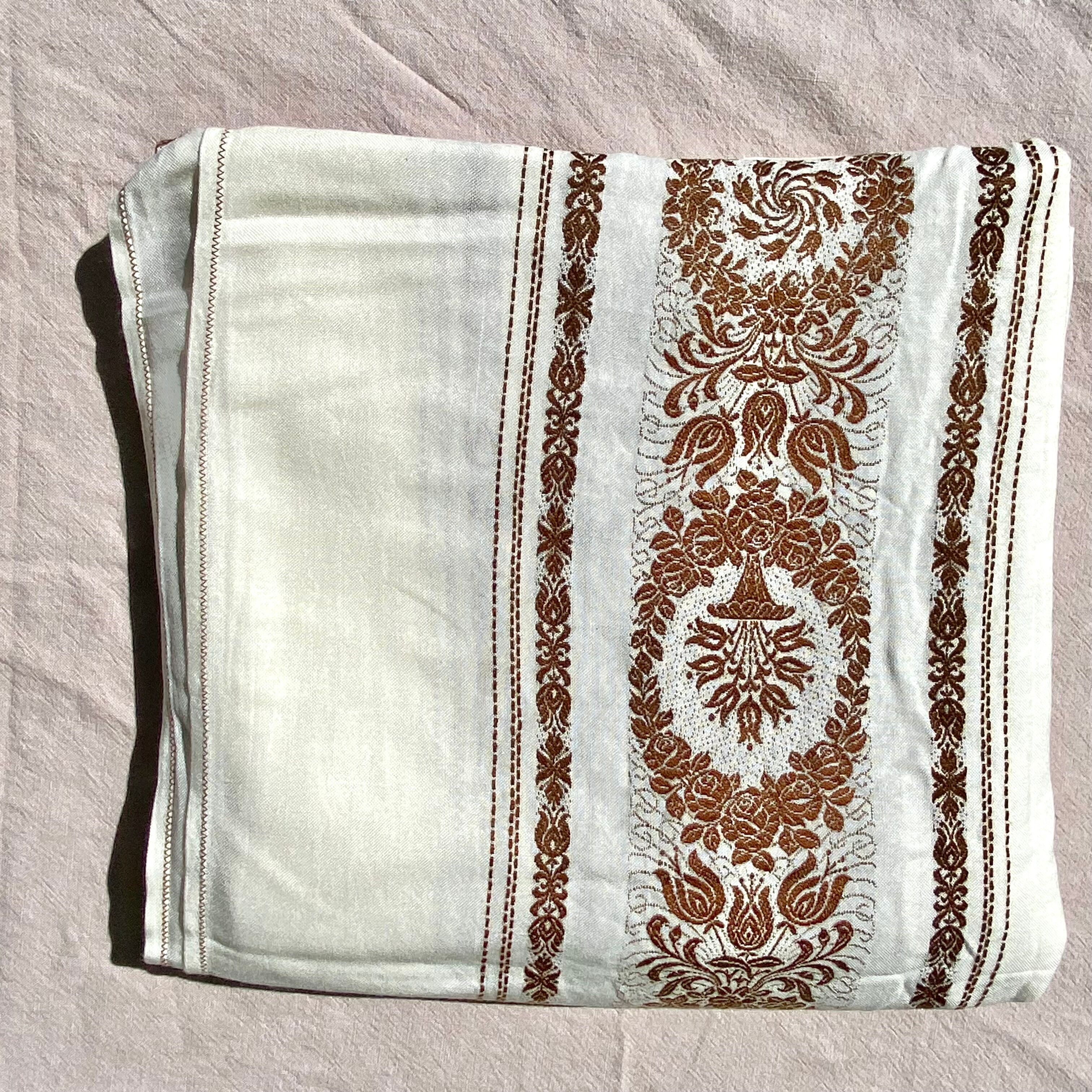 Rectangular tablecloth 260 x 142