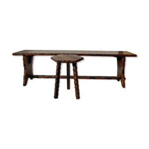 Tabourets et banc catalan, en pin massif