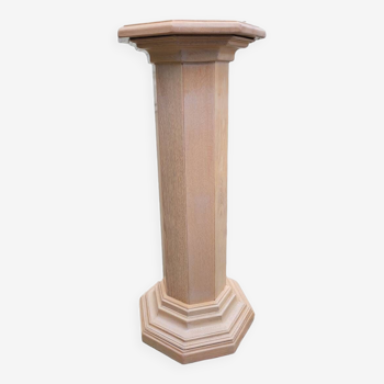 Piedestal de tonge en bois beige rosé