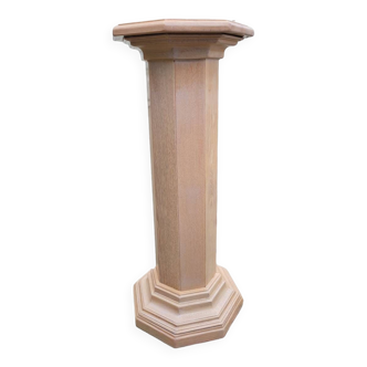 Piedestal de tonge en bois beige rosé