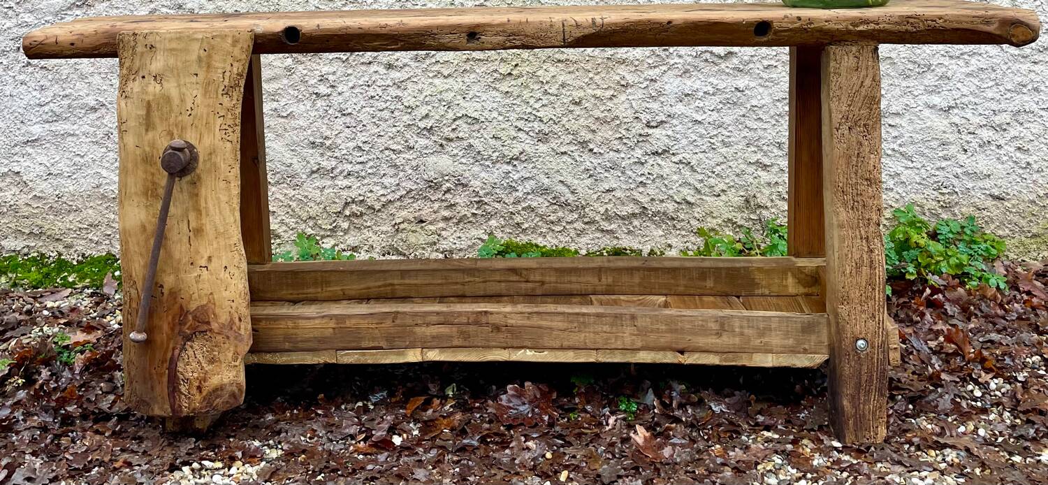 Carpenter's workbench