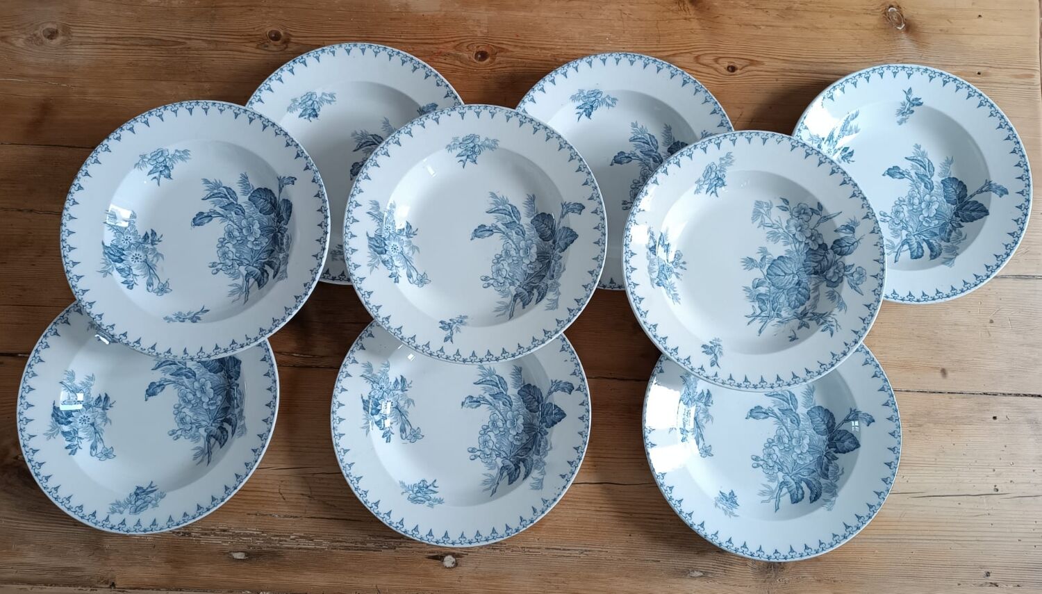 Set of 9 iron earth plates