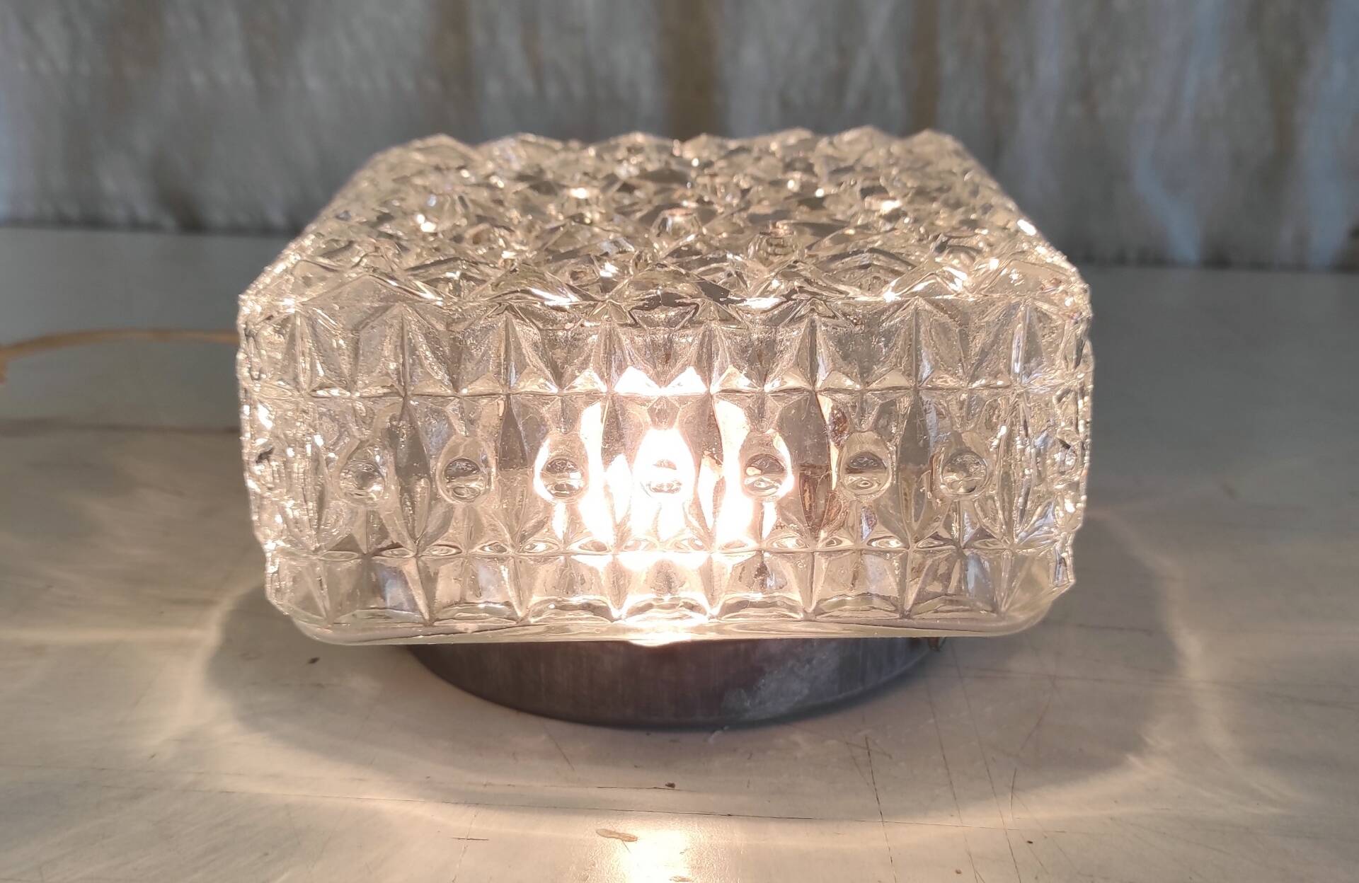 Ceiling light or wall light in moulded glass - mid 20th century.