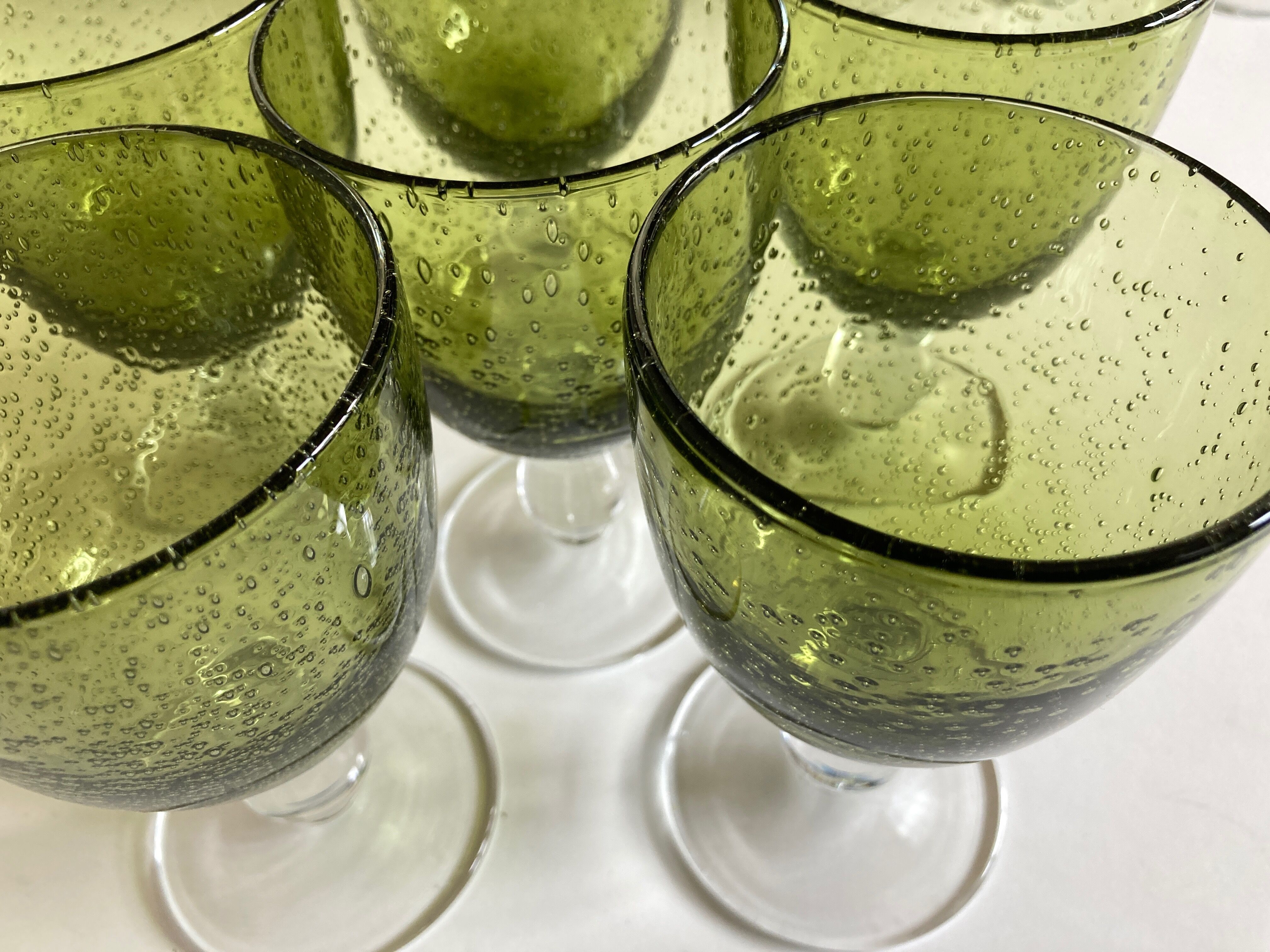 Set de 6 verres 1970 en verre bullé vert