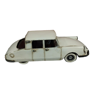 Sheet metal miniature car DS Citroën