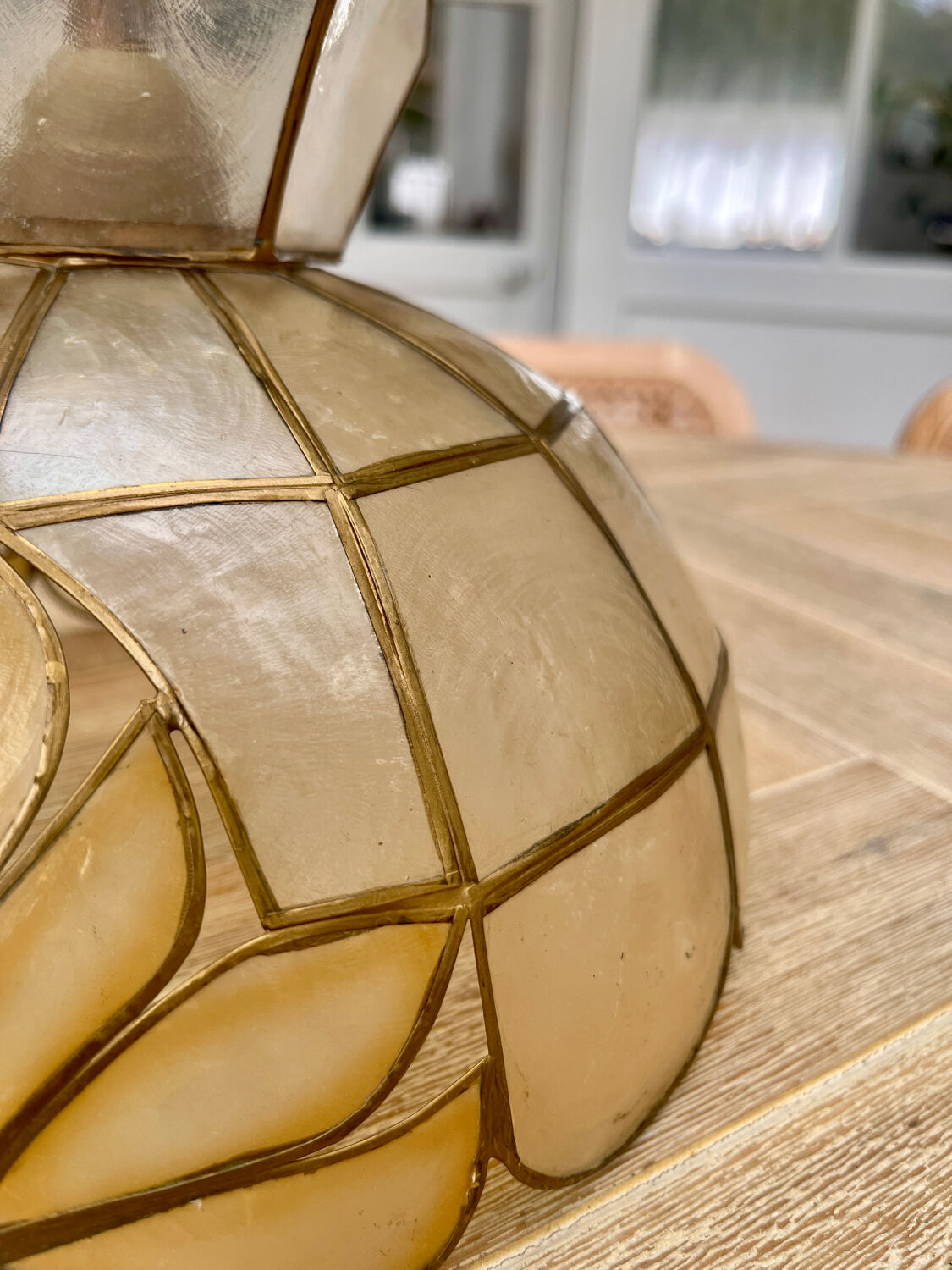 Hazel suspension pearl