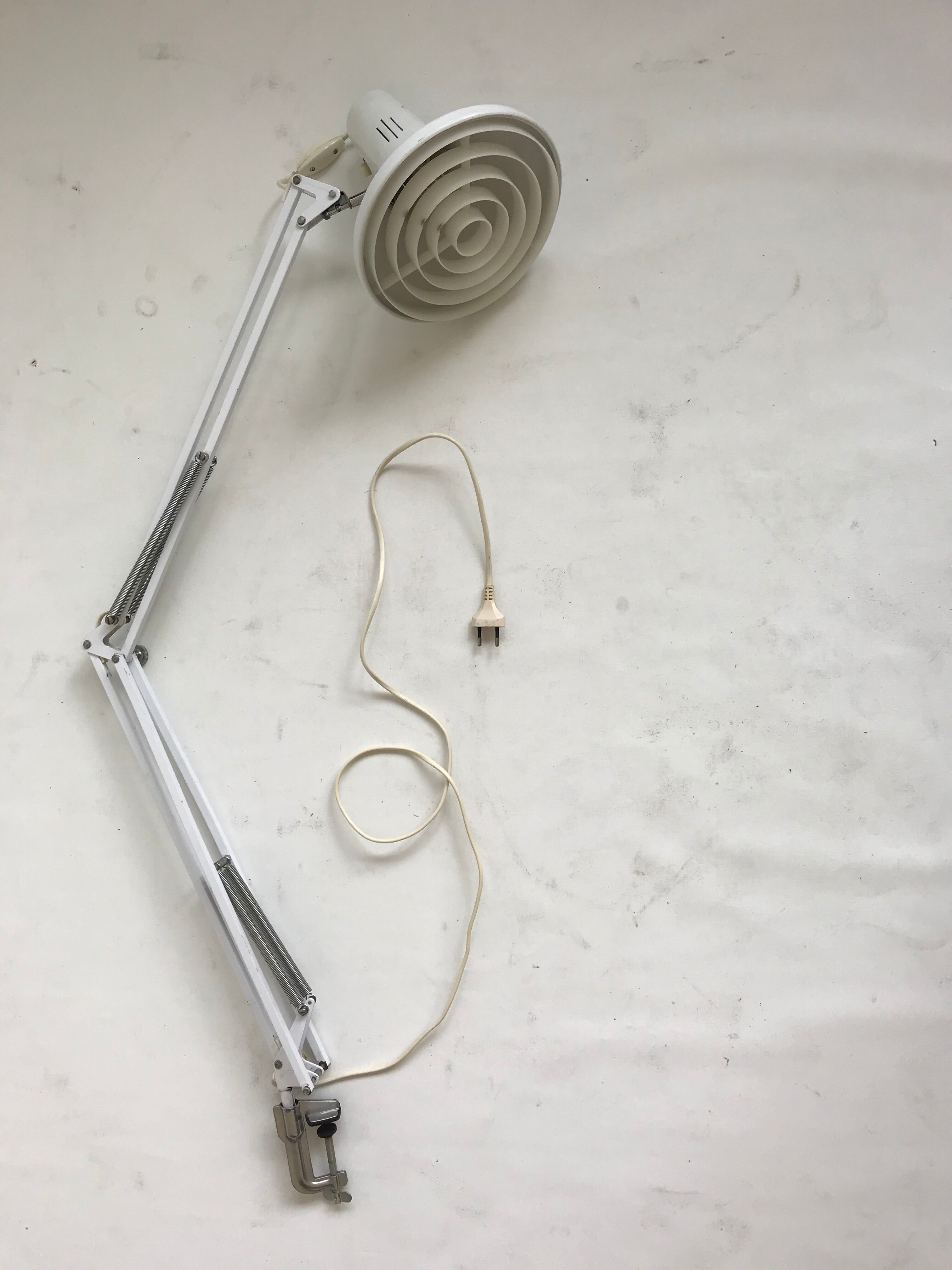 White hinged luxo lamp