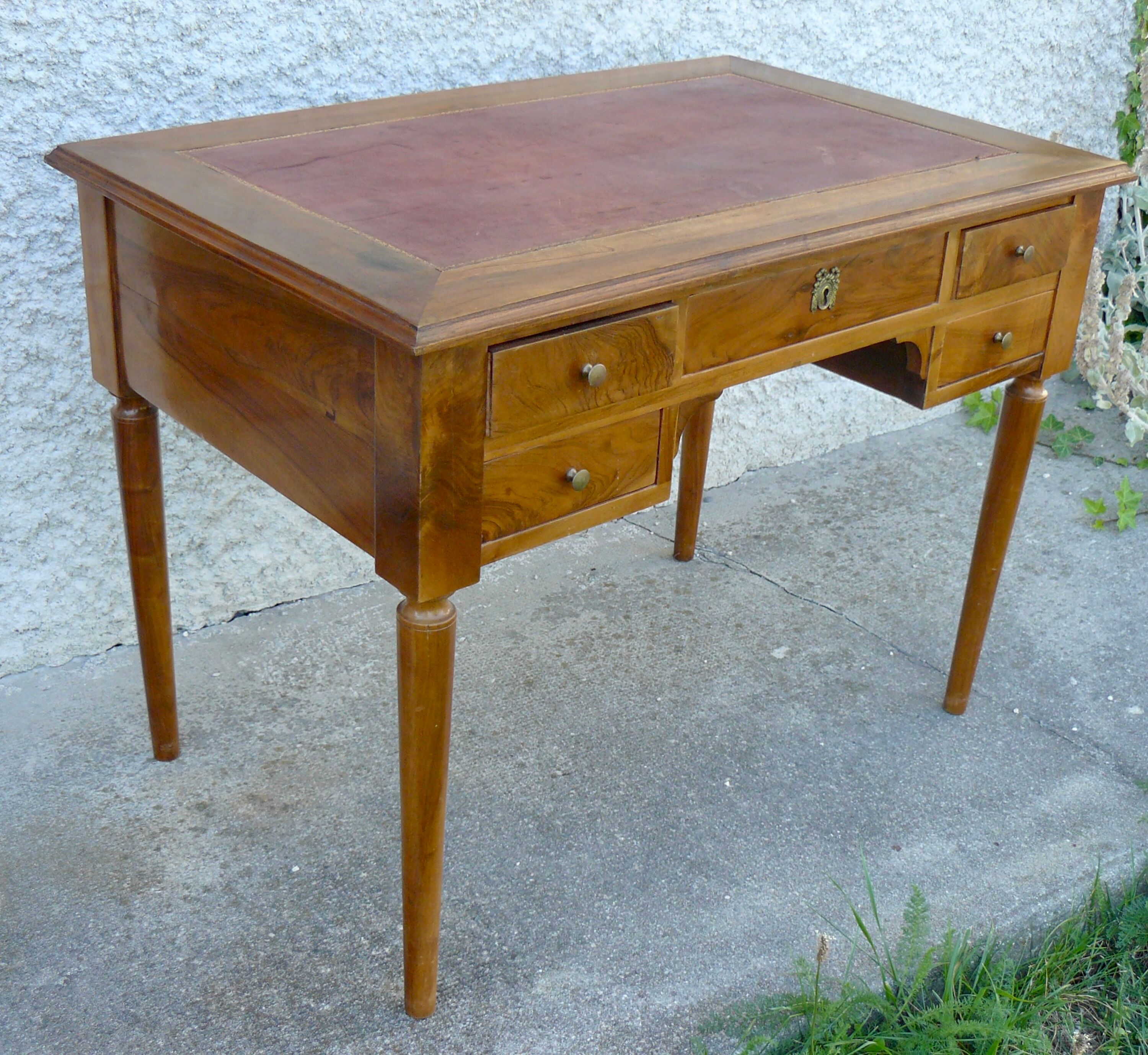 Walnut flat desk with 5 drawers