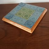 Dessous plat vintage en bois et céramique