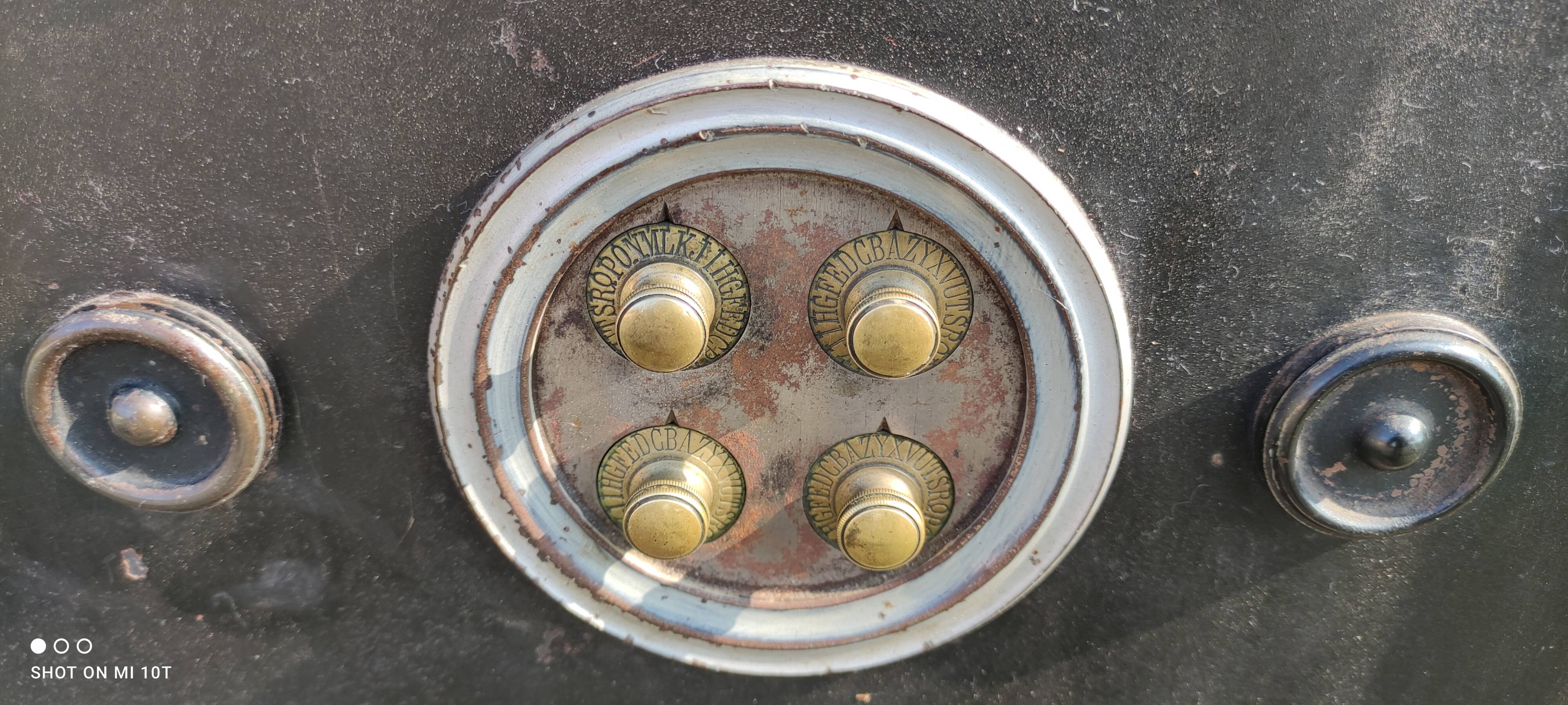 Safe /19th century