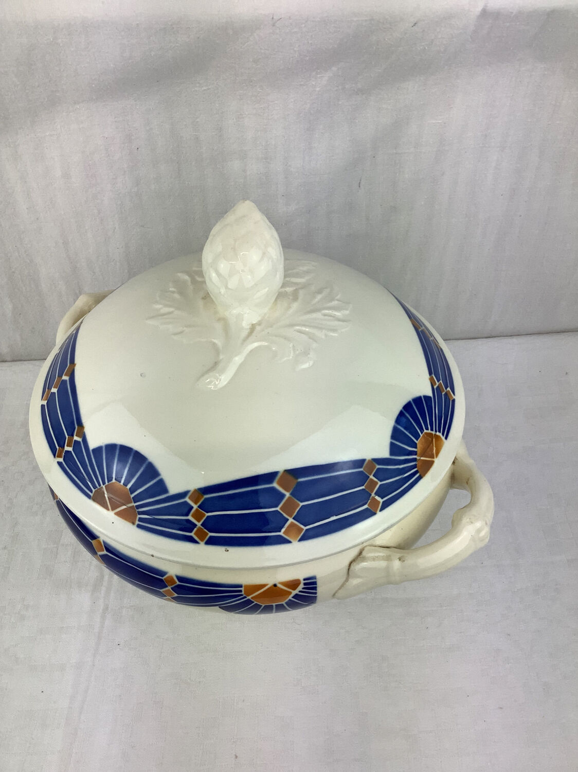 Old tureen made in France Badonviller
