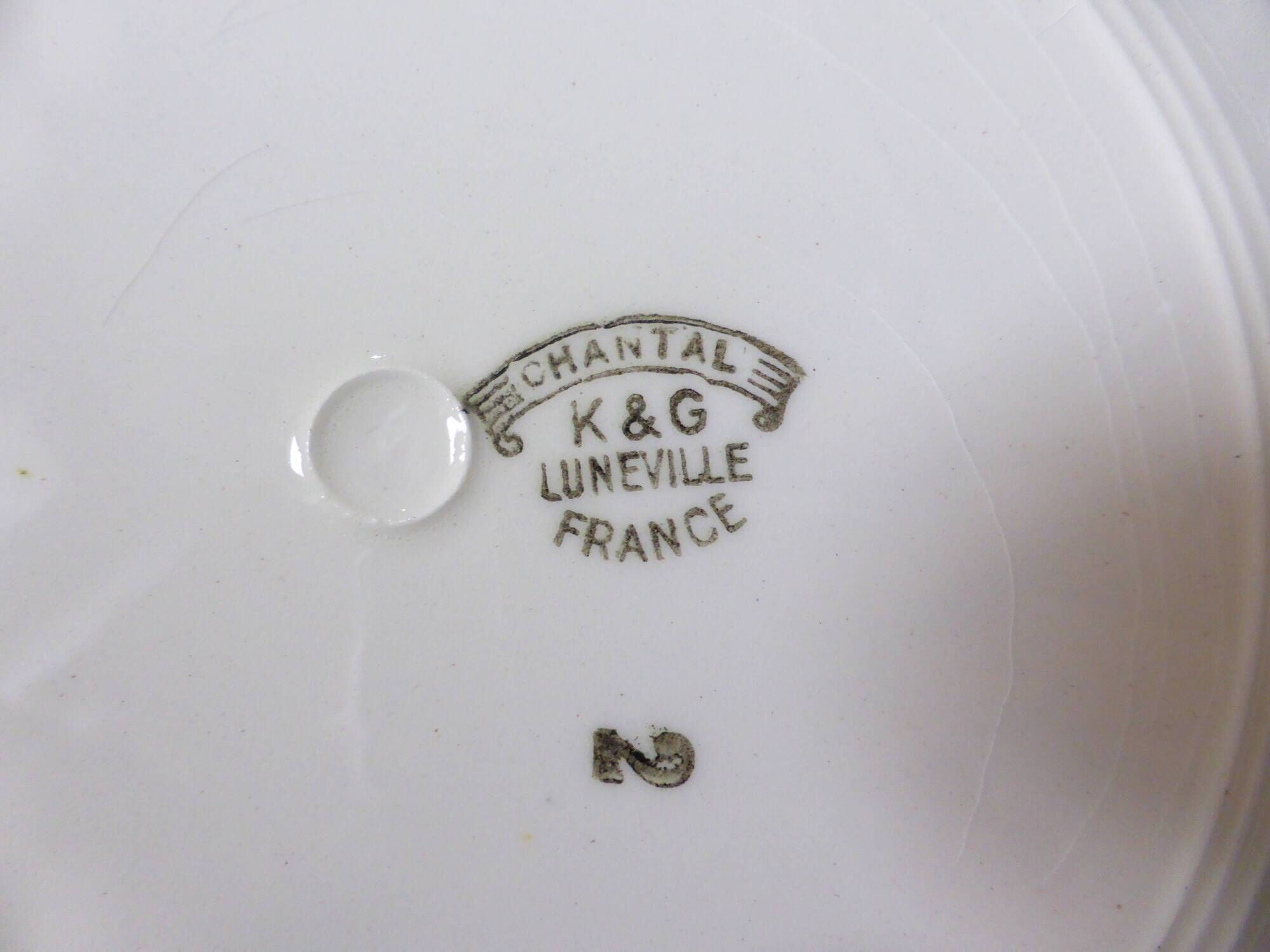 1 vintage round platter from K and G Luneville, Chantal model