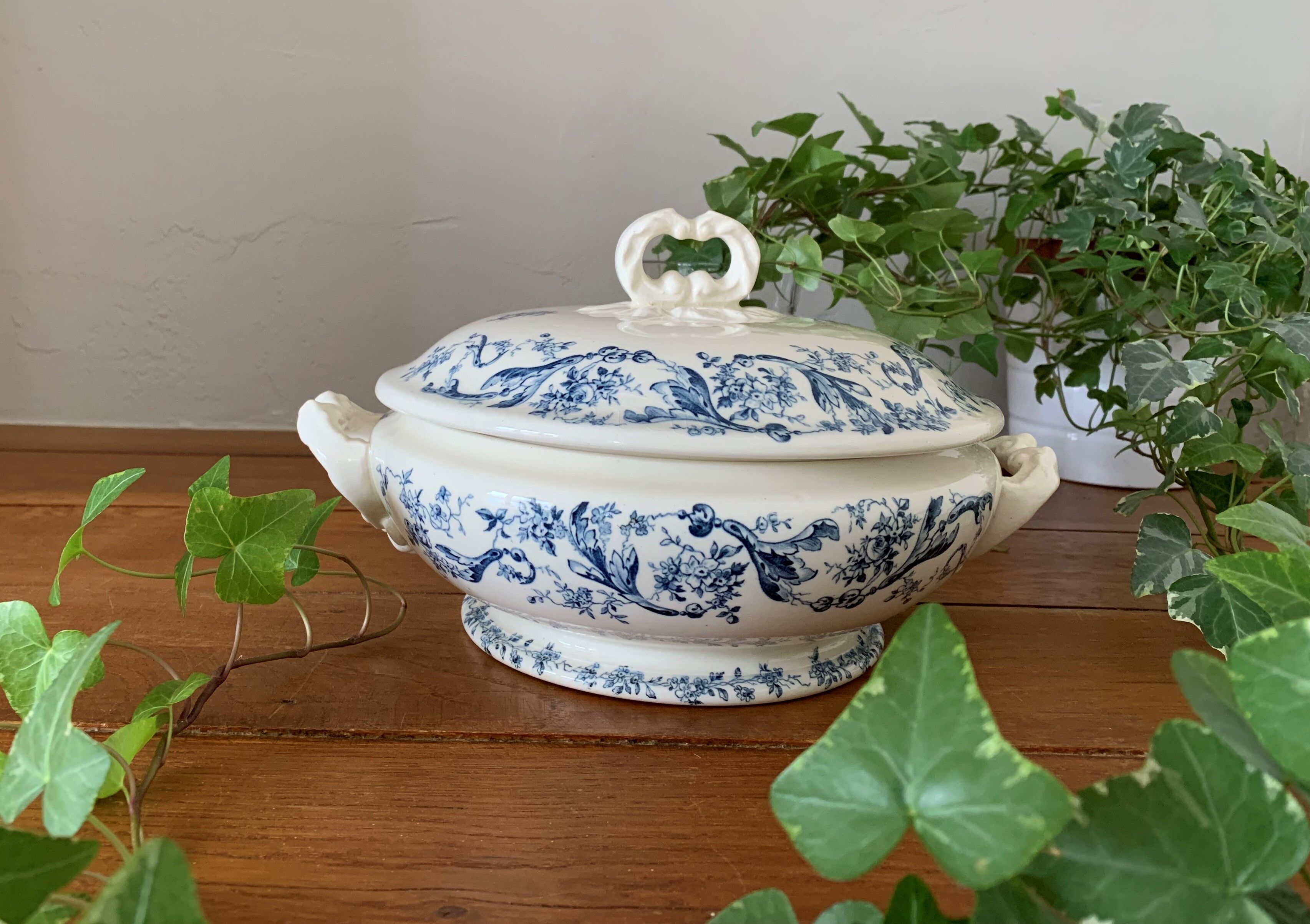 Old soup pot in GIEN earthenware – ATTRIBUTES model