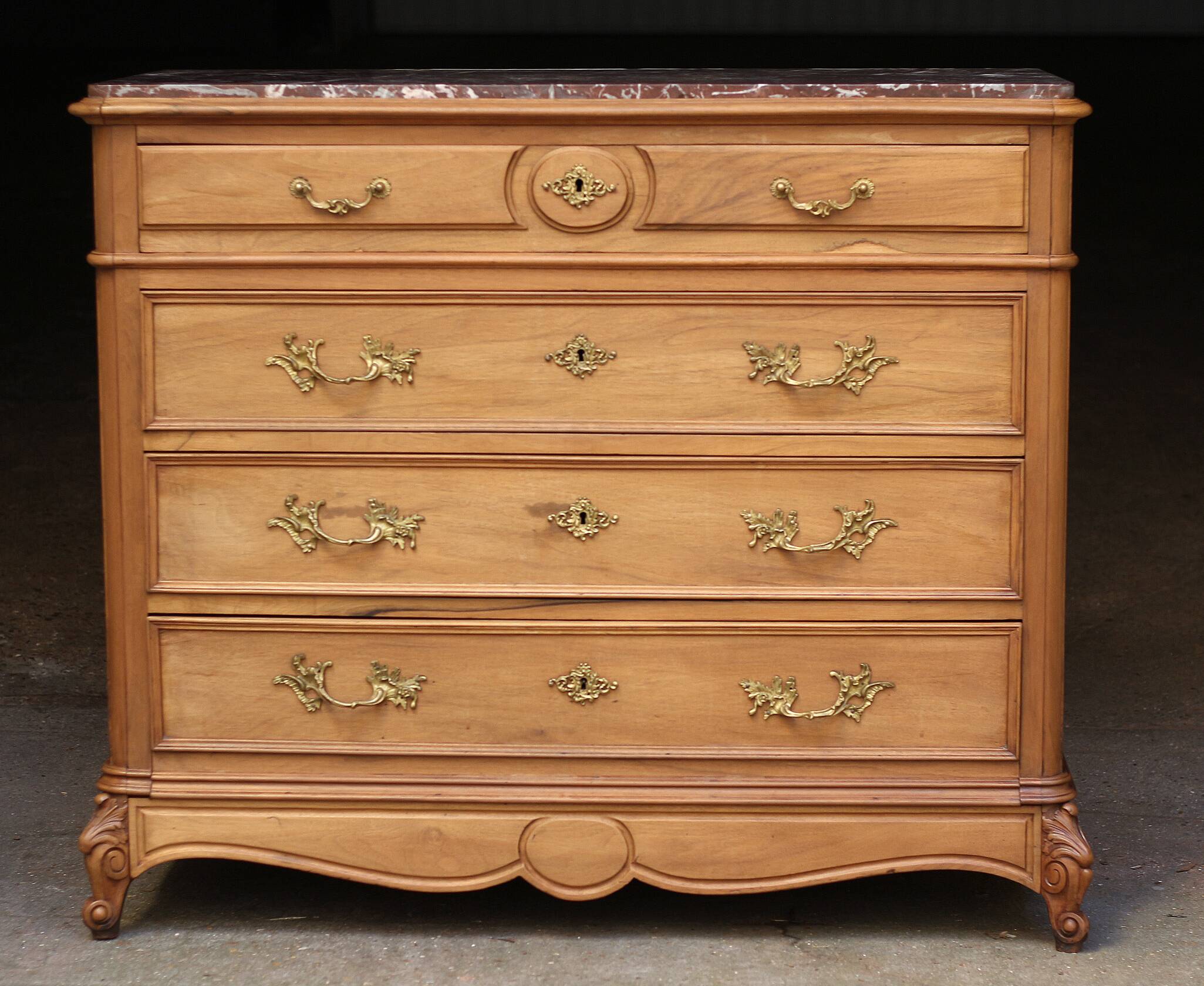 walnut chest of drawers by L. GENIN (Marseille). Circa 1900.