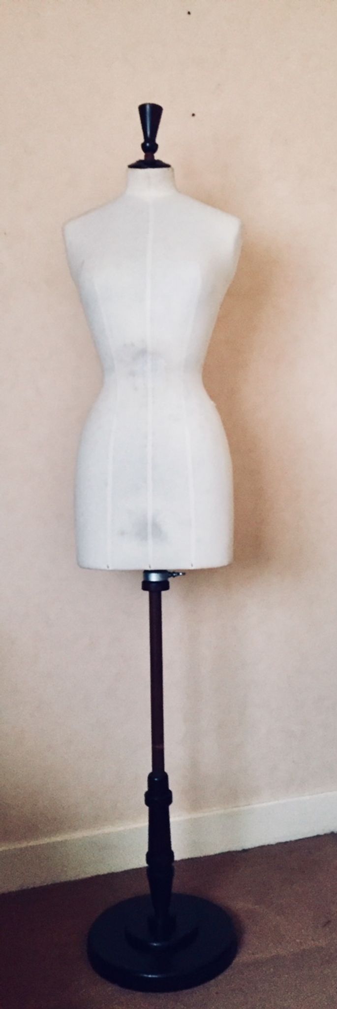 Buste mannequin femme Stockman taille 38 avec trépied en bois ajustable