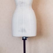 Buste mannequin femme Stockman taille 38 avec trépied en bois ajustable