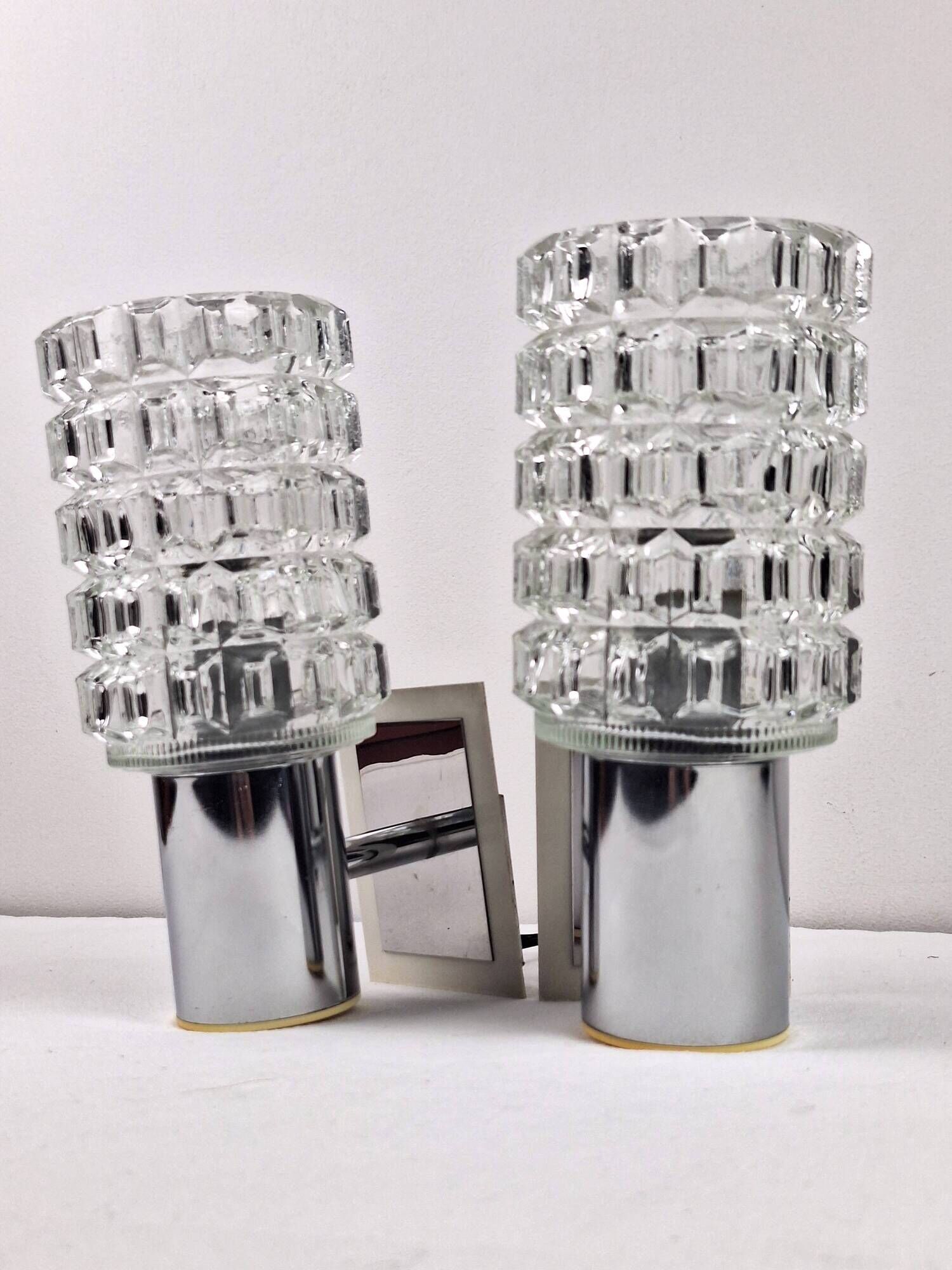 Pair of vintage 70s glass wall lamps by Targetti Sankey