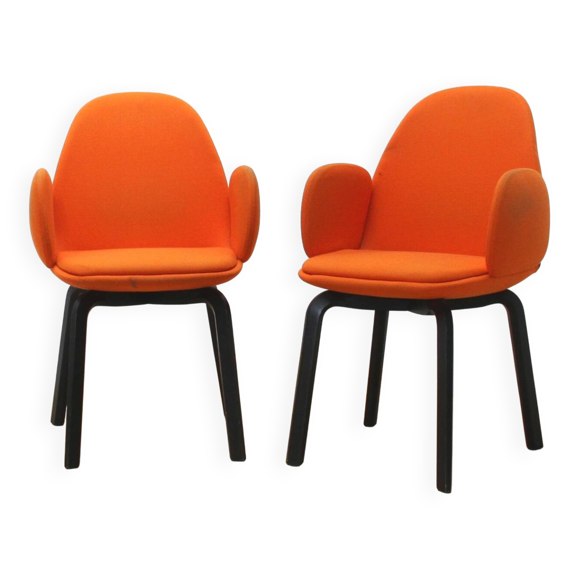 Pair of JH30 armchairs, Fritz Hansen