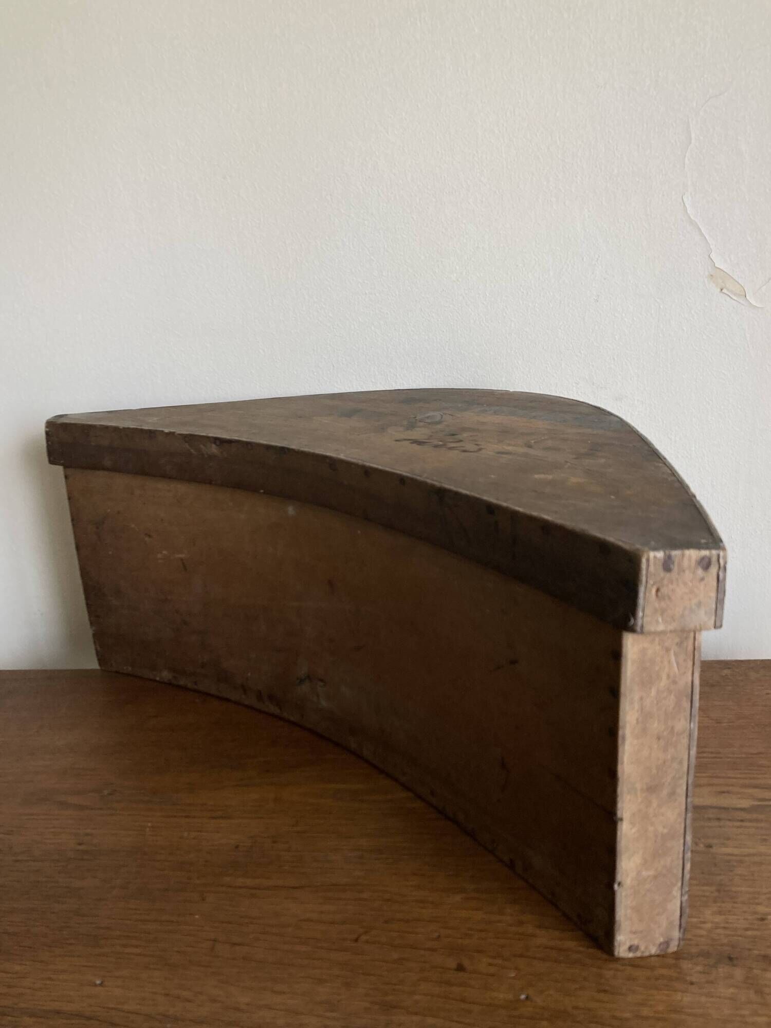 Neo-classical Empire box 1860 in curved wood shape XXL