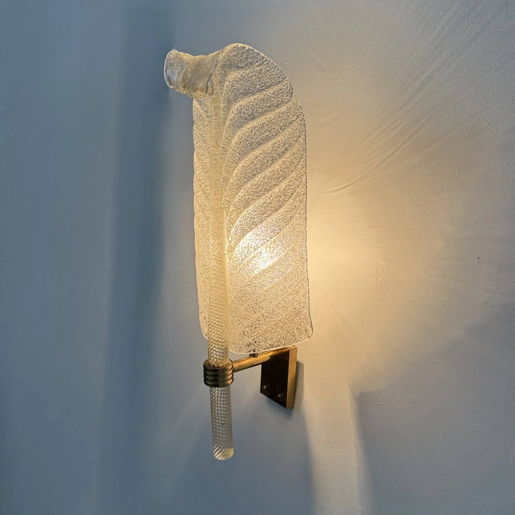 Large Barovier & Toso wall lamp Murano glass leaf, 1970s