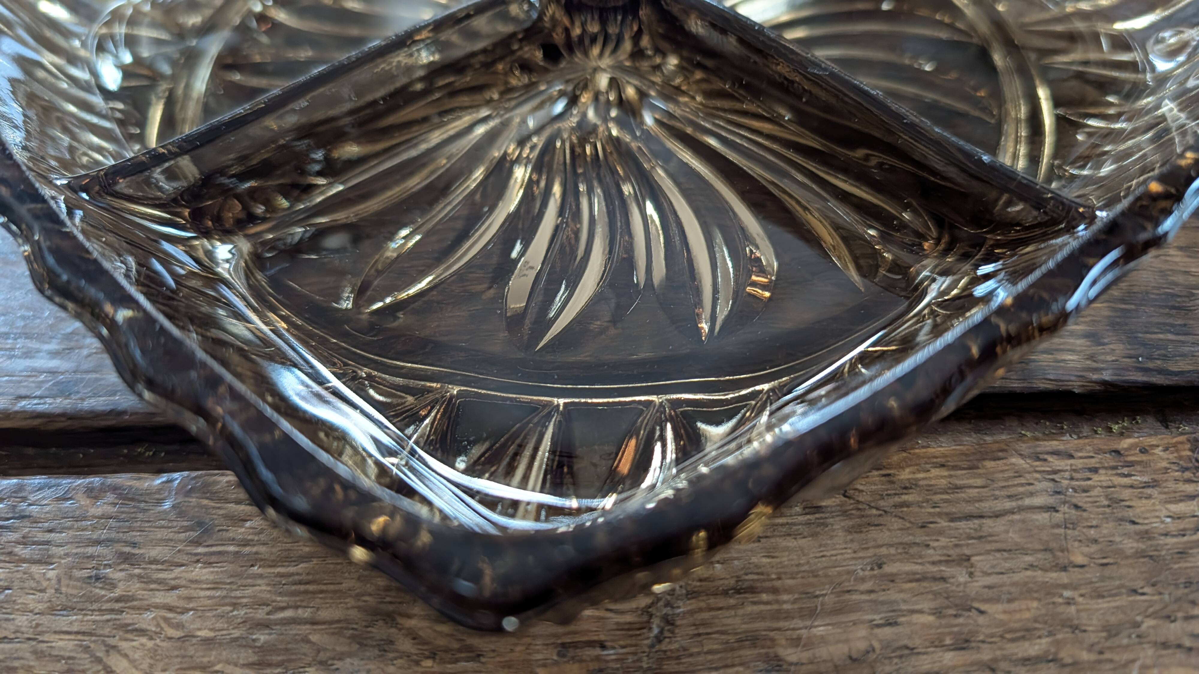 Amber glass compartmentalised serving bowl
