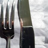 Fourchette et couteau à découper