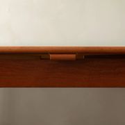 Table à manger extensible en teck moderne danois modèle 24 par Ansager Møbler années 1960.