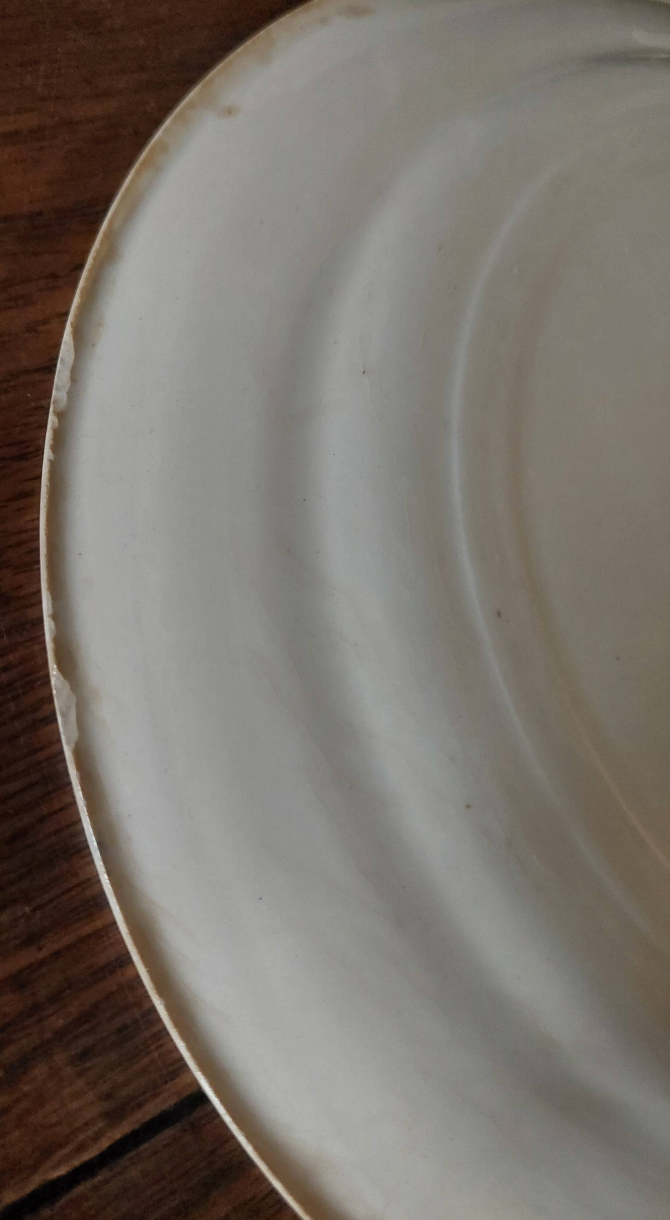 Set of eight flat plates, ironstone, Géon Rouard, Lille decoration, years.