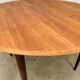 Table ronde scandinave en teck, 1960